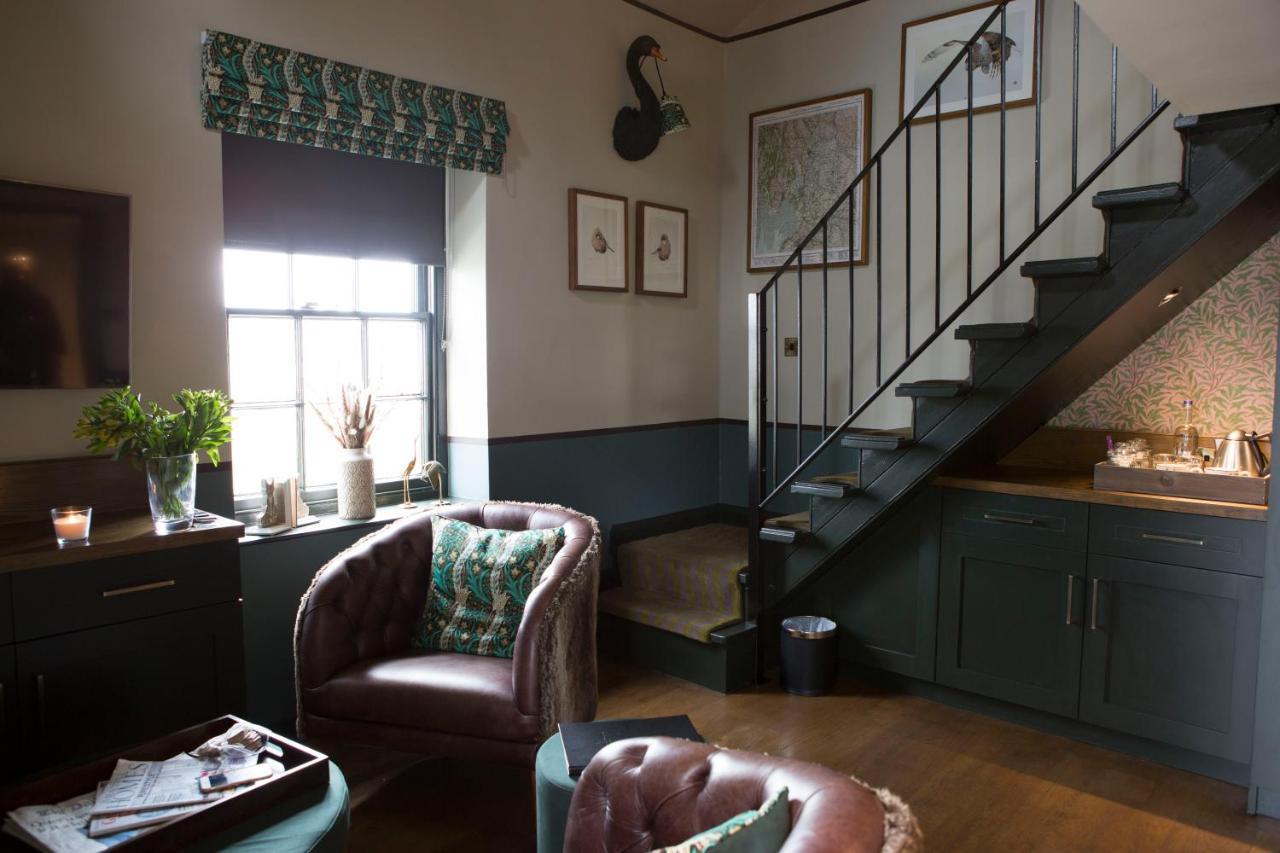 Hotel Mason'S Arms à Bowland Bridge Extérieur photo