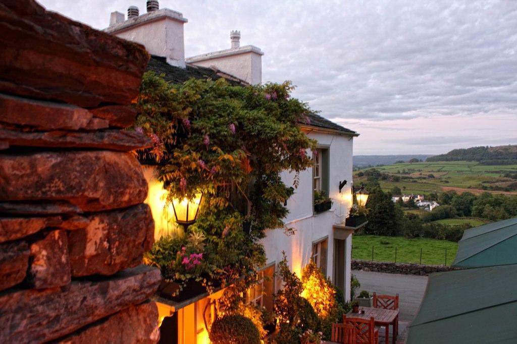 Hotel Mason'S Arms à Bowland Bridge Extérieur photo