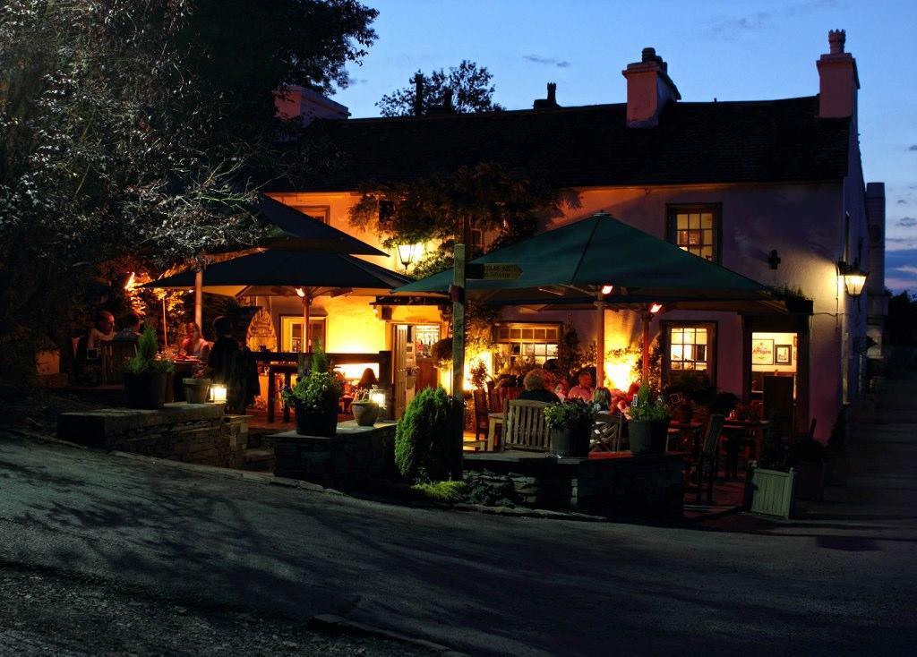 Hotel Mason'S Arms à Bowland Bridge Extérieur photo