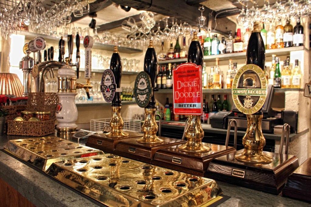Hotel Mason'S Arms à Bowland Bridge Extérieur photo